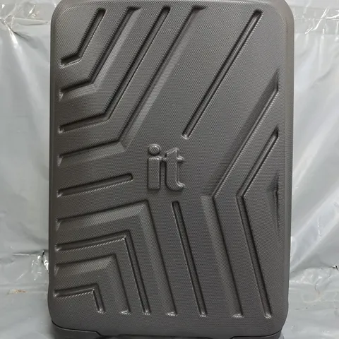 IT LUGGAGE CONVERTIBLE BLACK UNDERSEAT SUITCASE