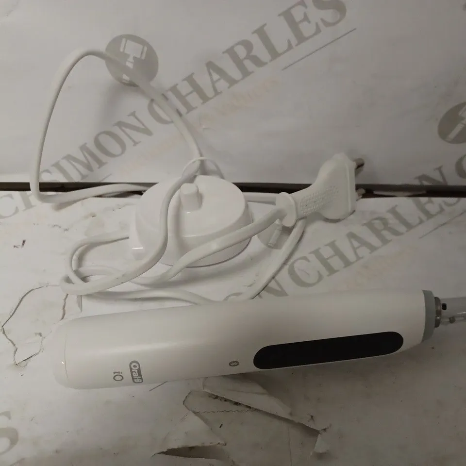 ORAL B IO SERIES 5 ELECTRIC TOOTHBRUSH