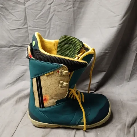 BURTON SCOUT SNOWBOARD BOOTS – TEAL & YELLOW (PAIR) SIZE 9