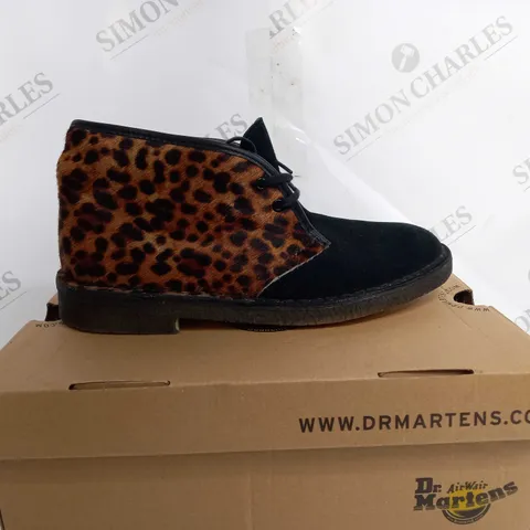 BOXED DR MARTINS DM CARLSON FUR LINED BLACK SUEDE - UK 5