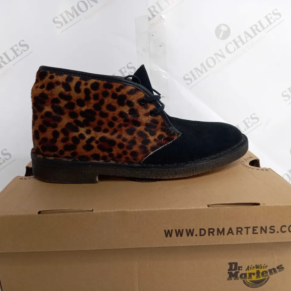 BOXED DR MARTINS DM CARLSON FUR LINED BLACK SUEDE - UK 5 
