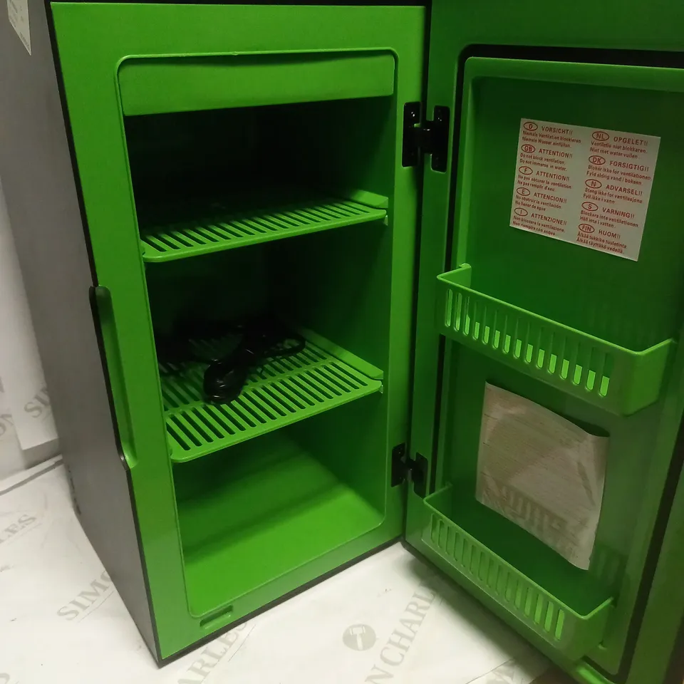XBOX SERIES X REPLICA MINI FRIDGE