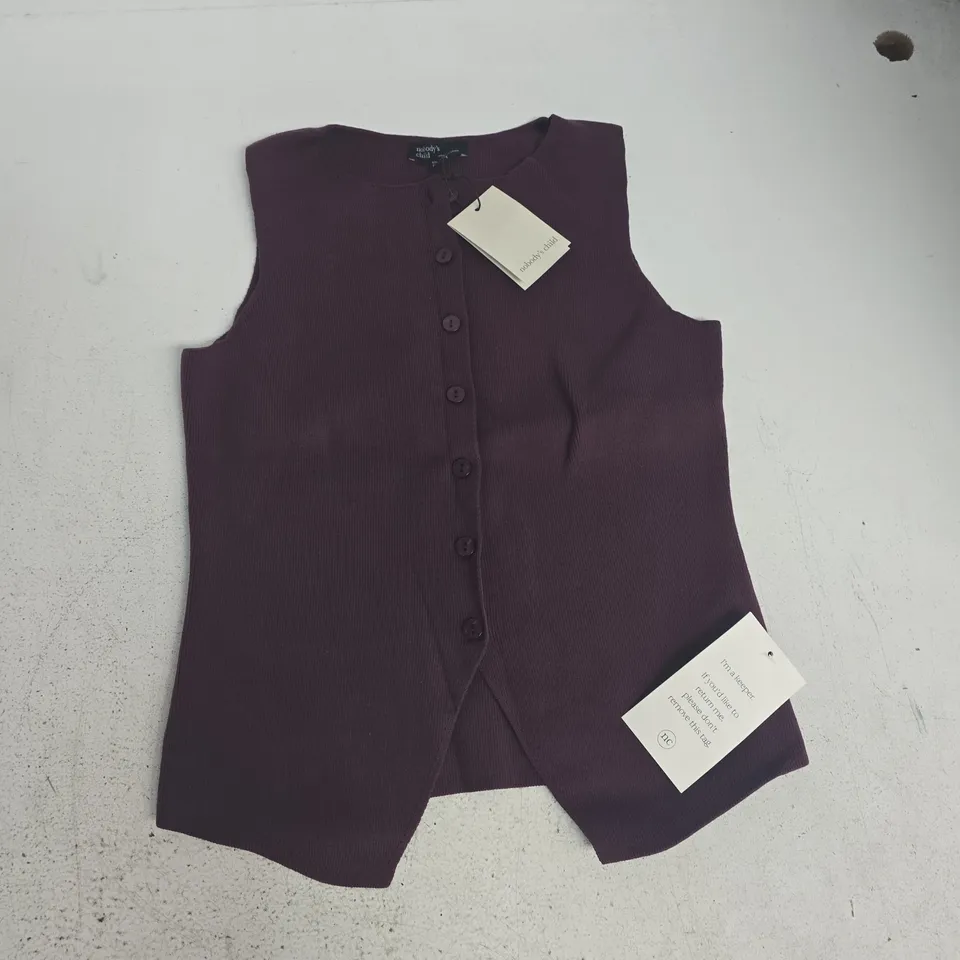 NOBODYS CHILD FINE GAUGE KNITTED WAISTCOAT IN RED - EU XS