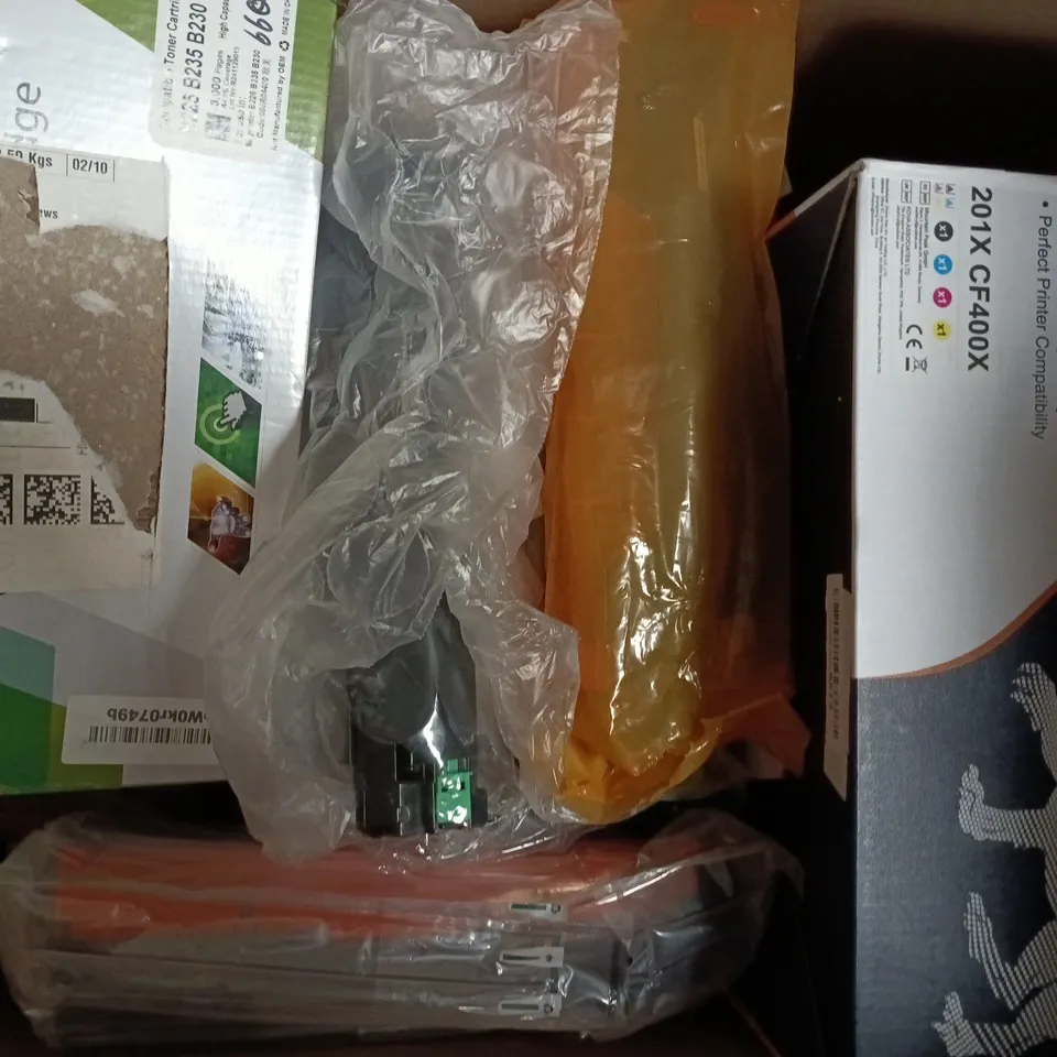 BOX OF APPROXIMATELY 10 ASSORTED PRINTER TONER CARTRIDGES