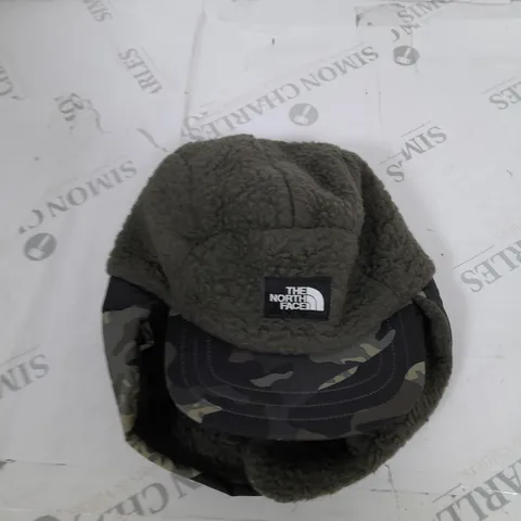 THE NORTH FACE FLEECE TRAPPER HAT