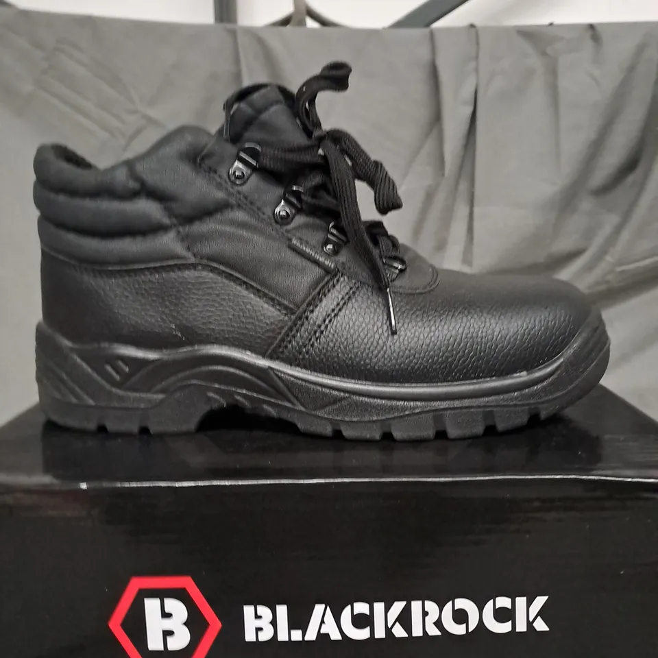 BOXED BLACKROCK CHUKKA BOOT STEEL TOE CAP - UK SIZE 7