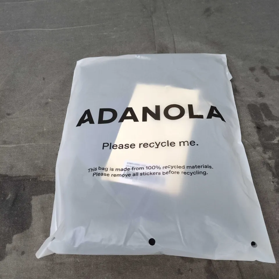 ADANOLA ULTIMATE LEGGINGS BLACK SMALL TALL