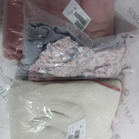 BOX OF APPROX. 10 ITEMS TO INCLUDE - VINTAGE PJ SET -GREY PJ SET - OFF WHITE GILET