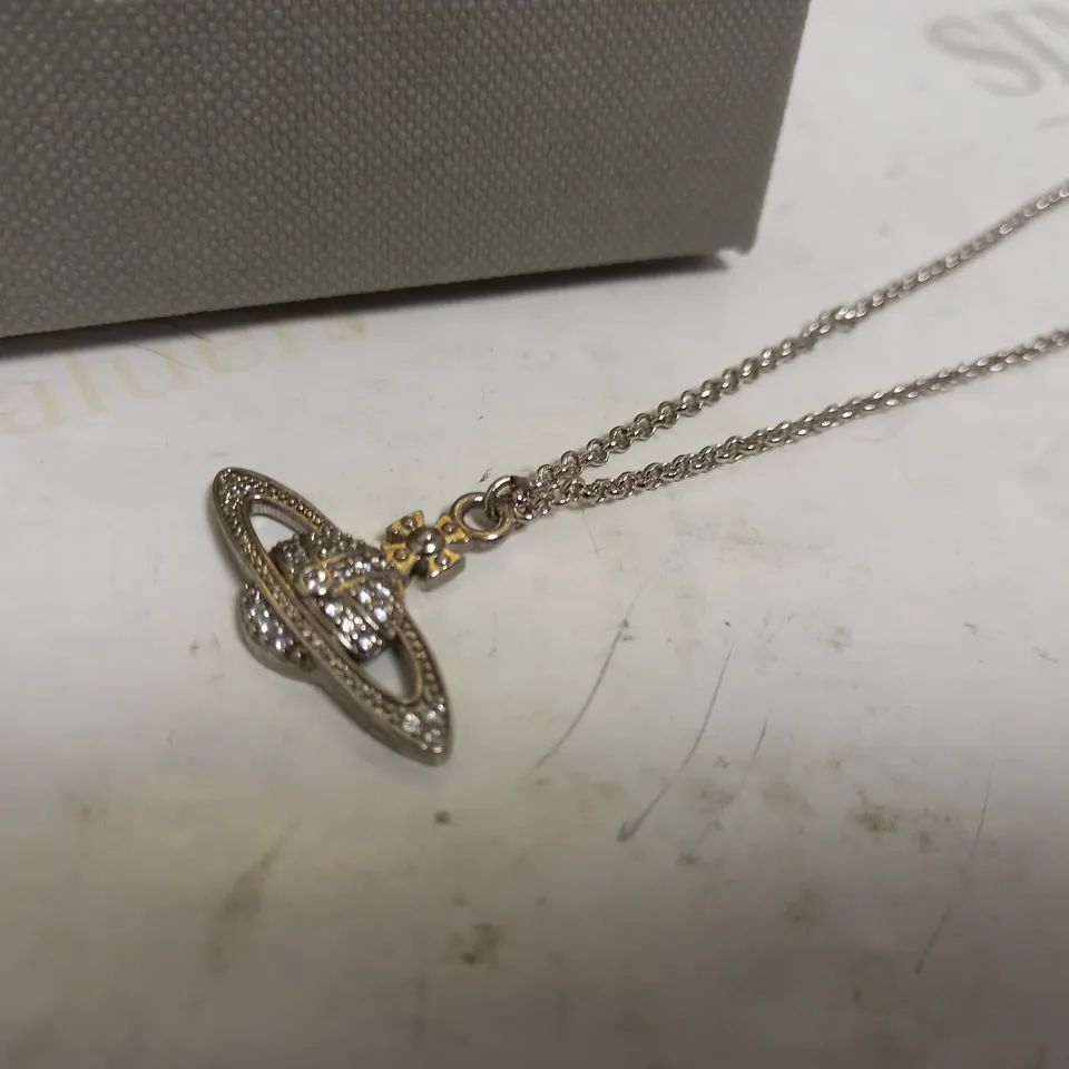 VIVIENNE WESTWOOD STYLE LOGO NECKLACE