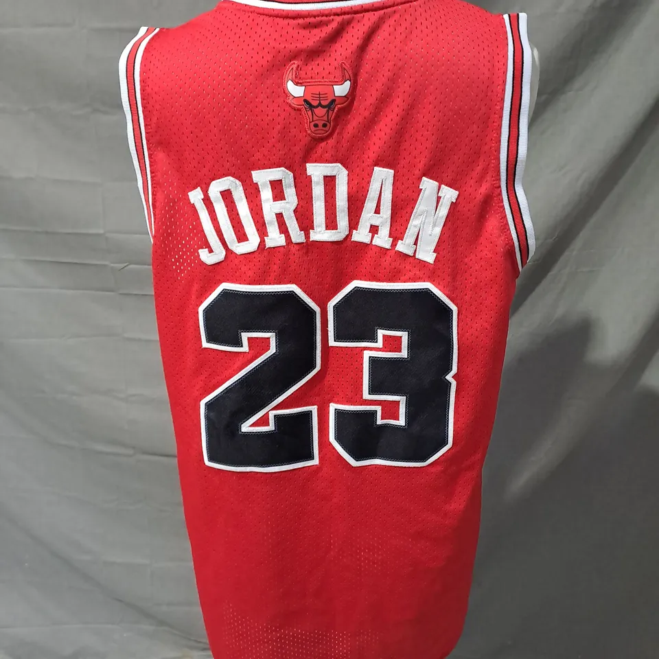 NIKE BULLS JORDAN 23 SPRTS JERSEY IN RD SIZE S