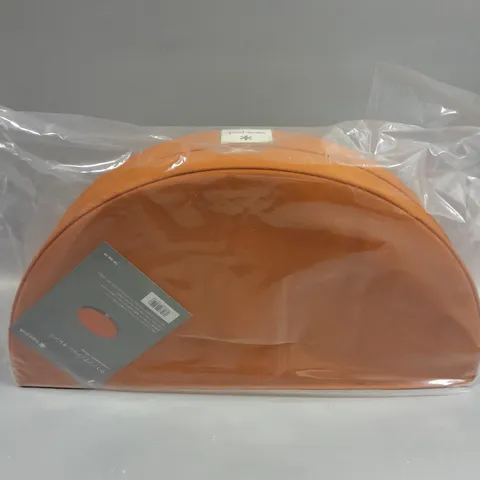 SNOW PEAK LOUNGE CUSHION IN ORANGE