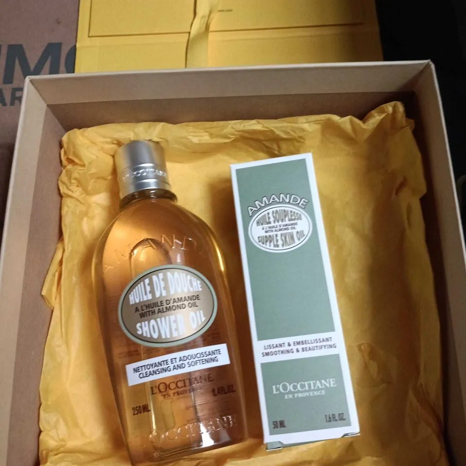 L’OCCITANE ALMOND SHOWER OIL 250ML – GIFT SET IN YELLOW BOX