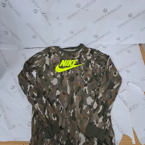 NIKE CAMO LONG SLEEVE TOP - XL BOYS 