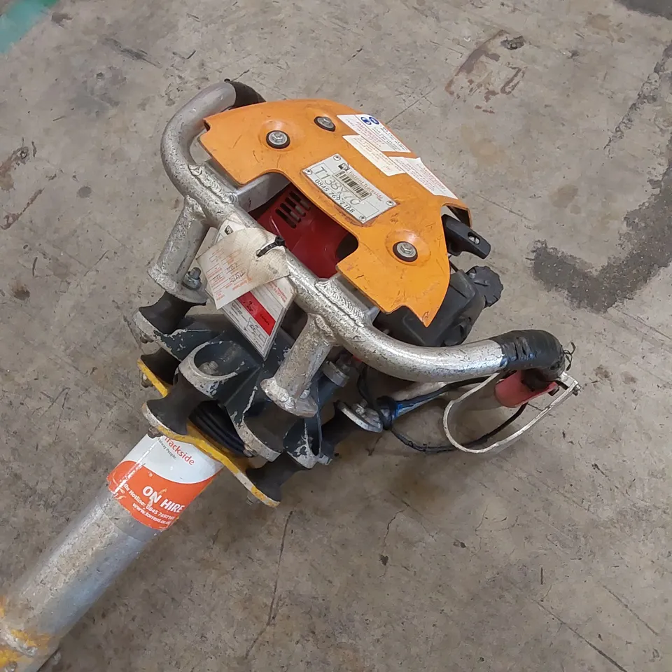 ROBEL 62.05 2 STROKE VERTICAL TAMPER - RAILWAY MAINTENANCE TOOL