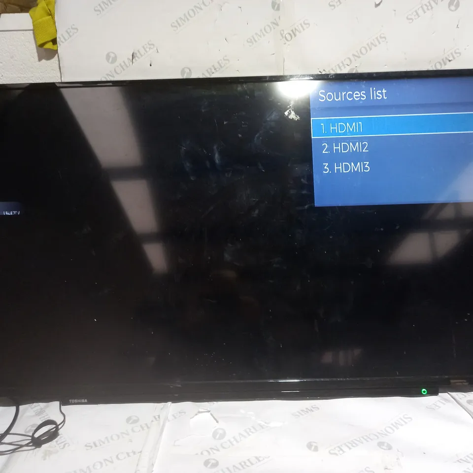 TOSHIBA EXERTIS LED TV