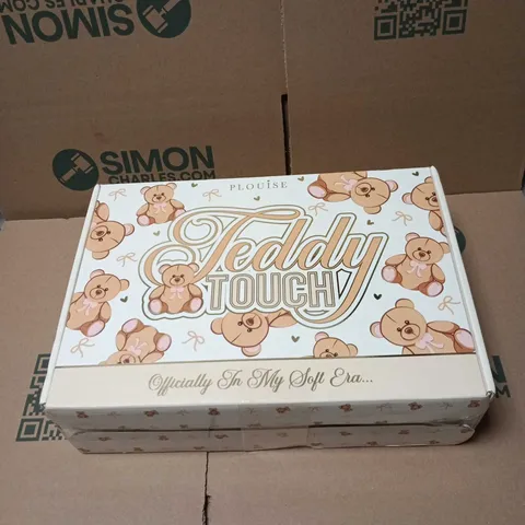 PLOUISE TEDDY TOUCH 6 ITEM GIFT SET TO INCLUDE CONDITIONER, BODY SCRUB