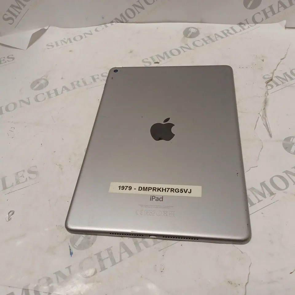 APPLE IPAD IN GREY MODEL A1566