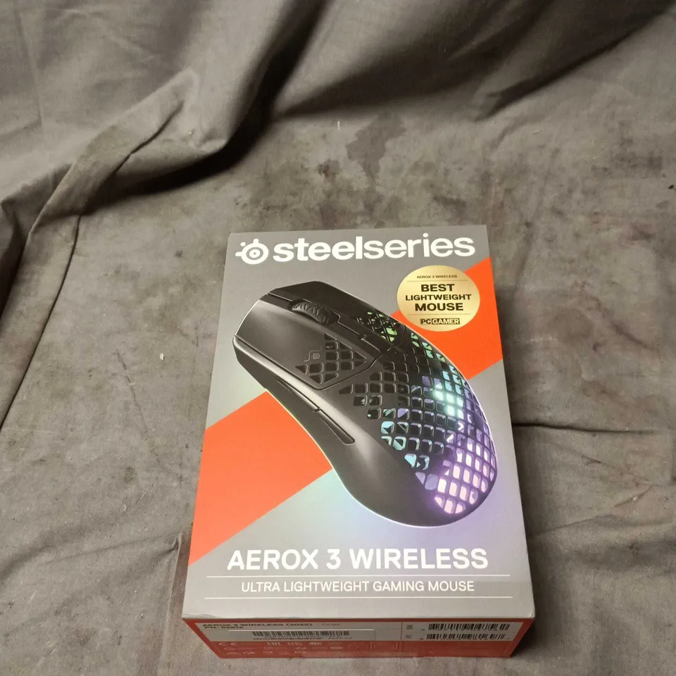STEELSERIES AEROX 3 WIRELESS GAMING MOUSE, BOXED