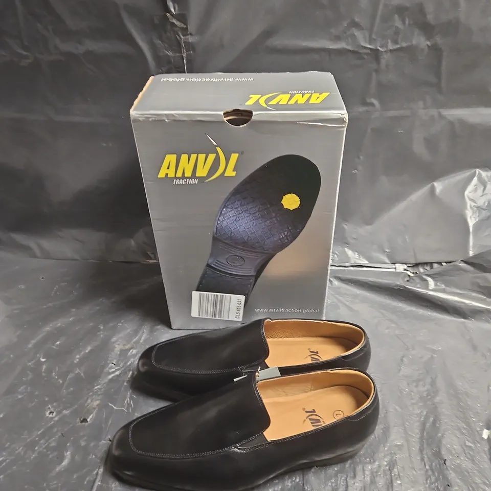 ANVL BLACK LEATHER LOAFERS – UK 7 (MEN'S) CAROLINA