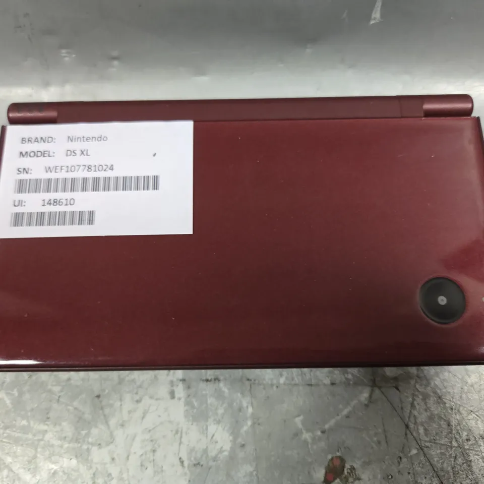 NINTENDO DS XL 