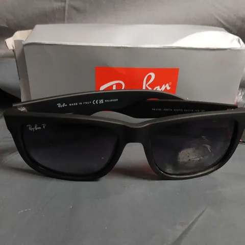 RAY-BAN RB4145 JUSTIN SUNGLASSES – BLACK MATTE, POLARISED (MADE IN ITALY)