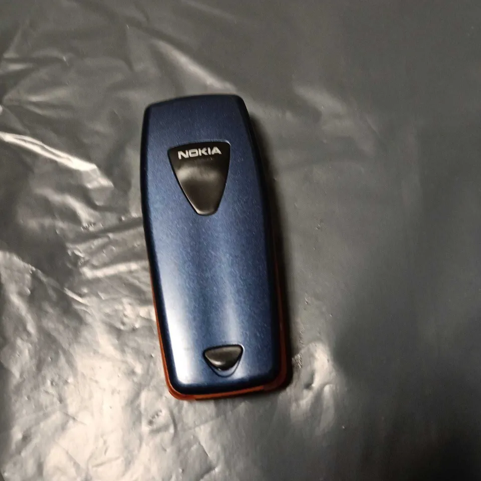 NOKIA MOBILE PHONE – BLUE 