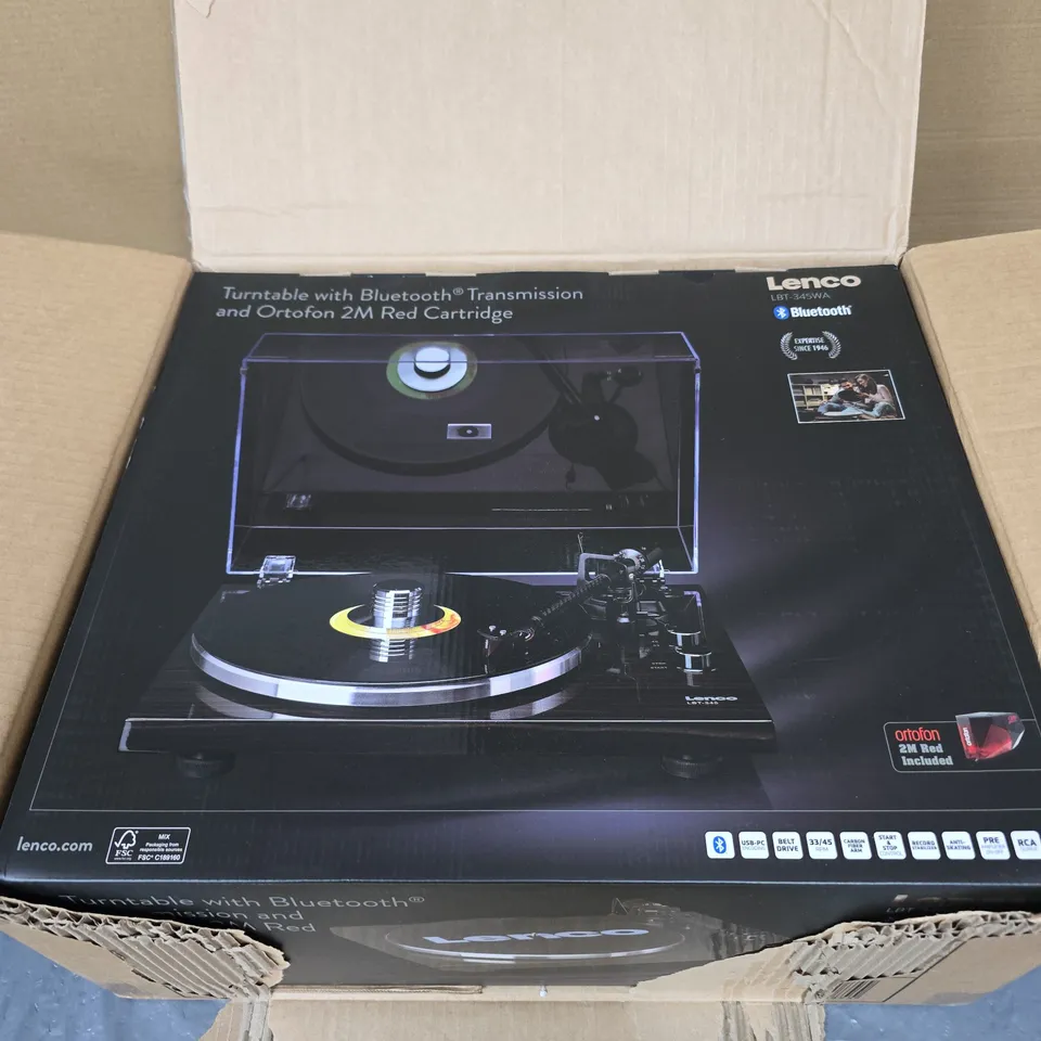 LENCO TURNTABLE WITH BLUETOOTH TRANSMISSION – BOXED