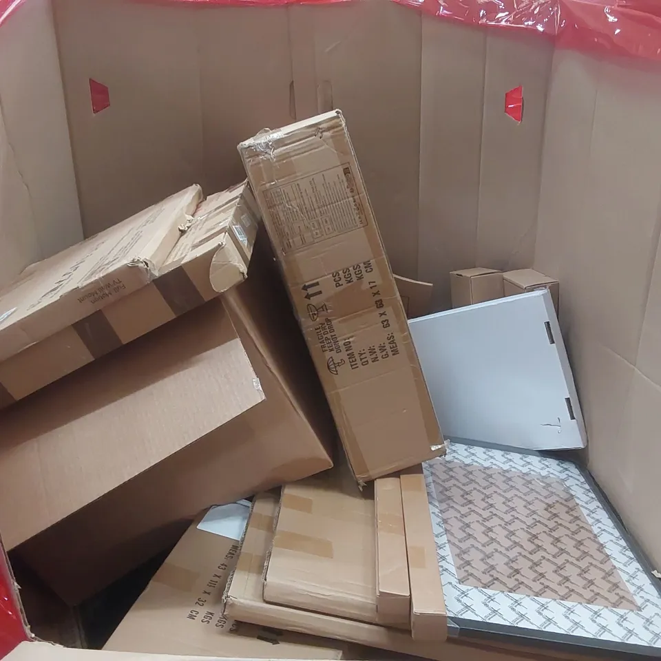 PALLET CONTAINING A LARGE QUANTITY OF ASSORTED ITEMS INCLUDING: VANITY MIRROR, HANGING WALL FILES HOLDER, KITCHEN STOVE, NUTCRACKER ECT