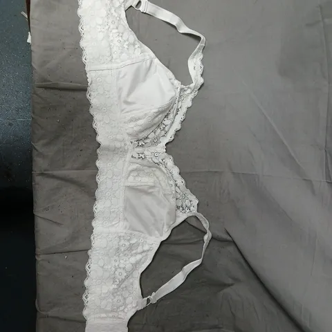 Women's White Lace Bralette/Bra – Lingerie