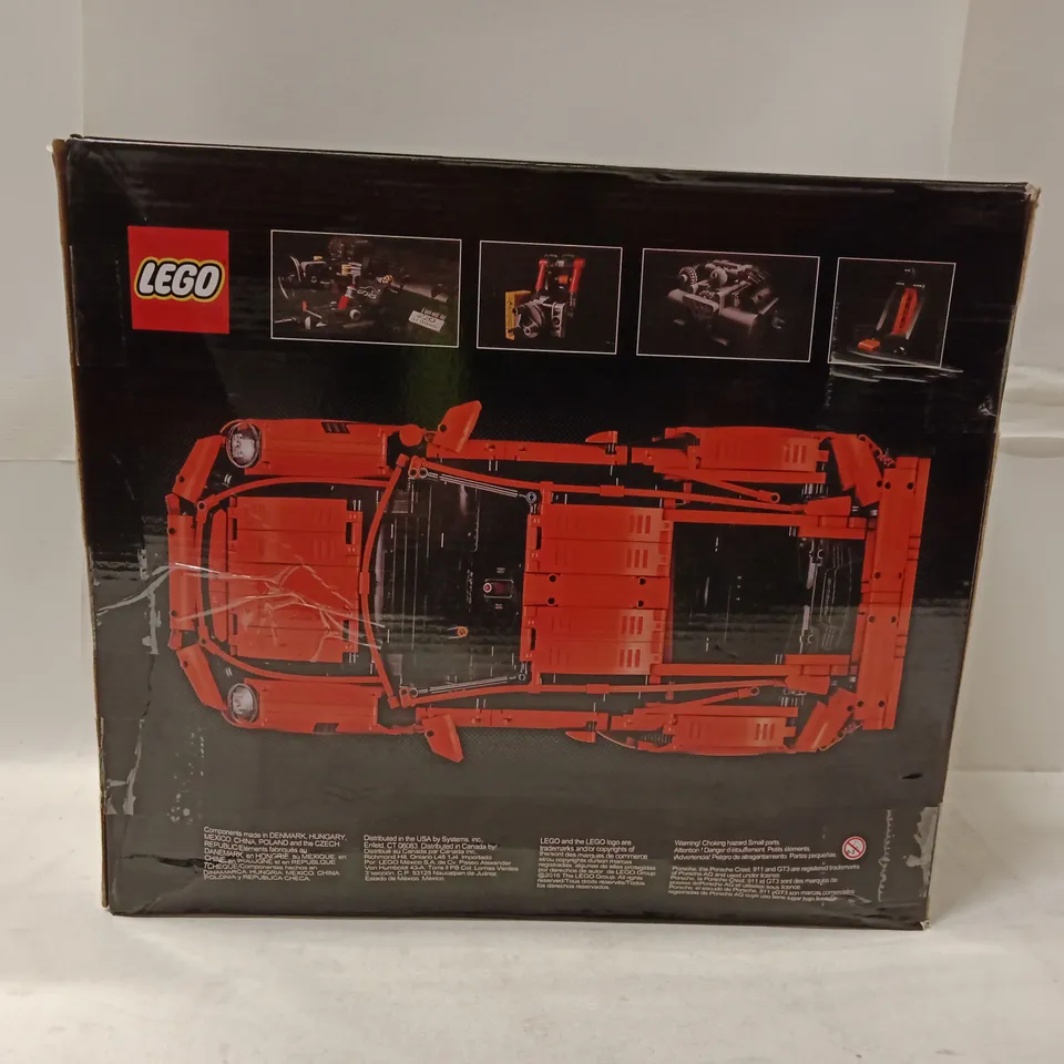 LEGO TECHNIC PORSCHE 911 GT3 RS 1:8 – BOXED SET