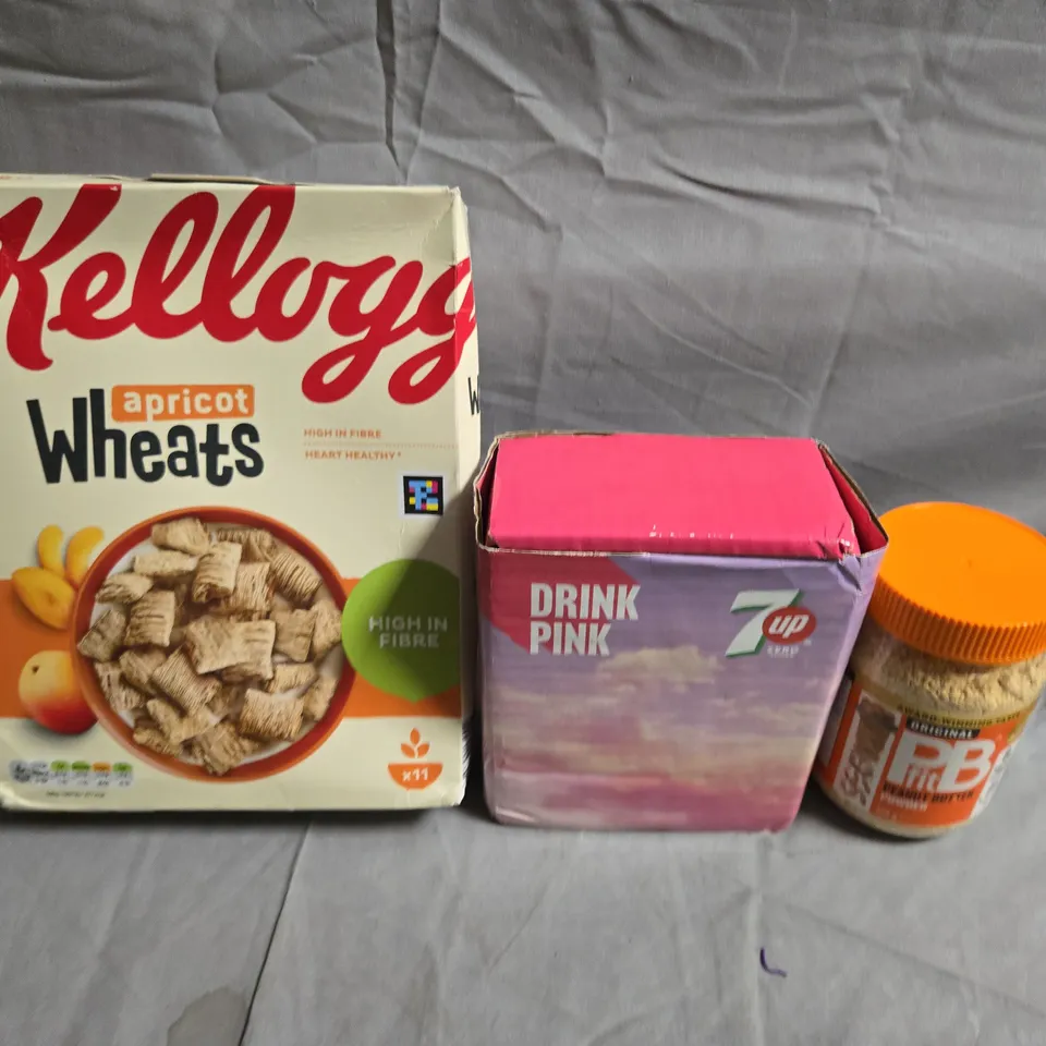 APPROXIMATELY 5 ASSORTED FOOD &DRINK ITEMS TO INCLUDE KELLOGGS, 7UP AND PEANUT BUTTER POWDER  - COLLECTION ONLY