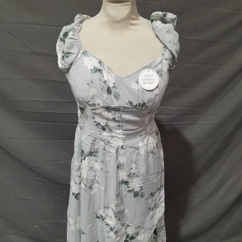 HOLLISTER FLORAL DRESS WITH POCKETS IN LIGHT BLUE - XS
