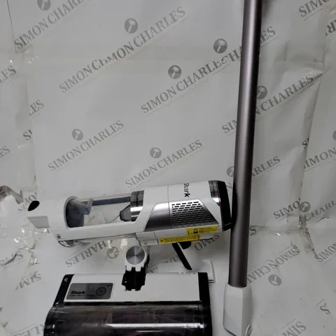 BOXED SHARK CORDLESS DETECT PRO VACUUM CLEANER