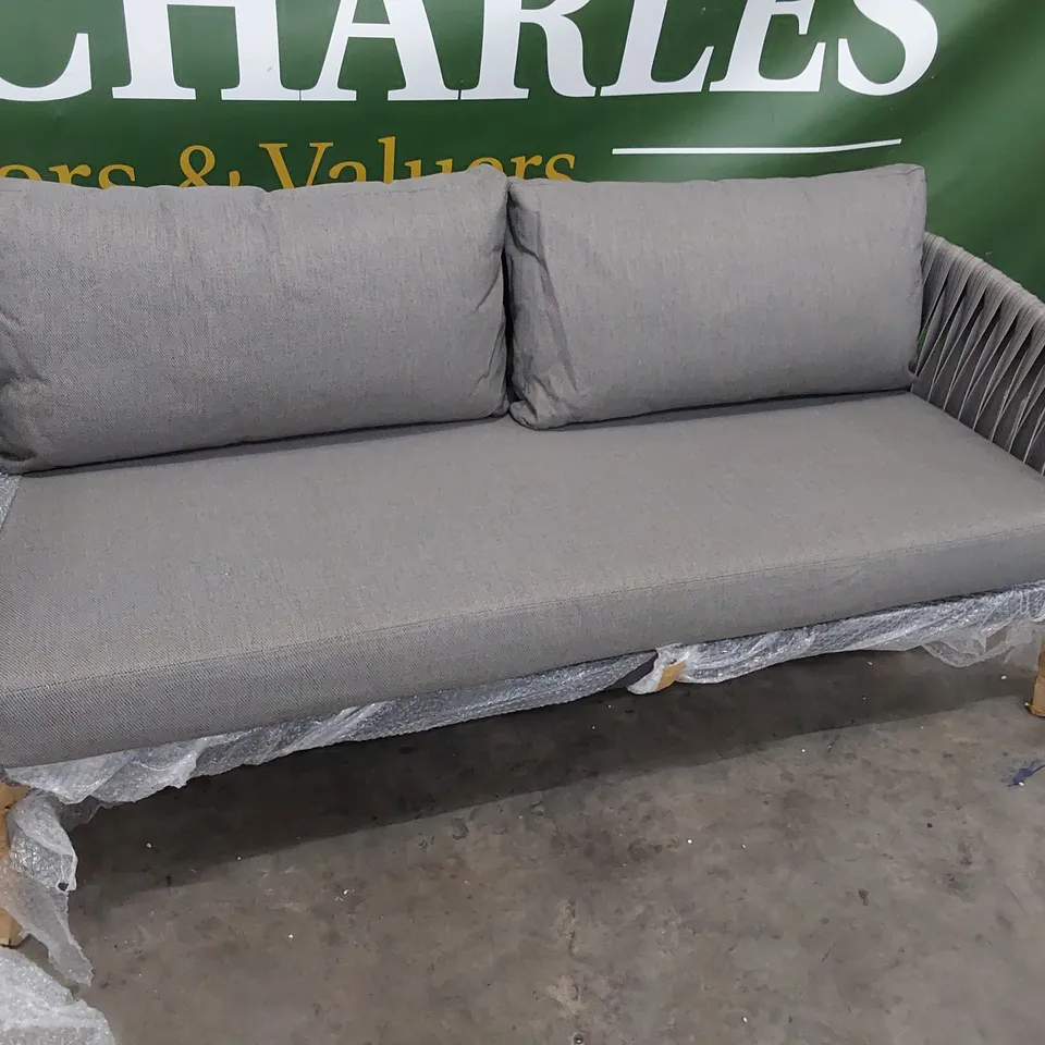 DESIGNER WOVEN REED EFFECT THREE SEATER PATIO SOFA WITH CUSHIONS 