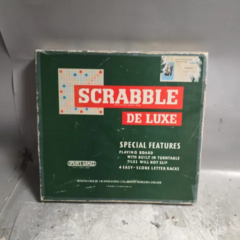 SCRABBLE DE LUXE BOARD GAME 