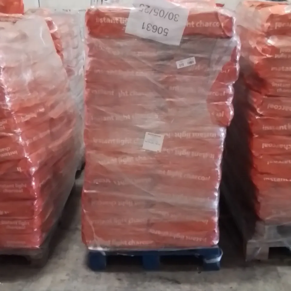 PALLET CONTAINING APPROXIMATELY 100 BRAND NEW 4 PACK INSTANT LIGHT CHARCOAL BAGS