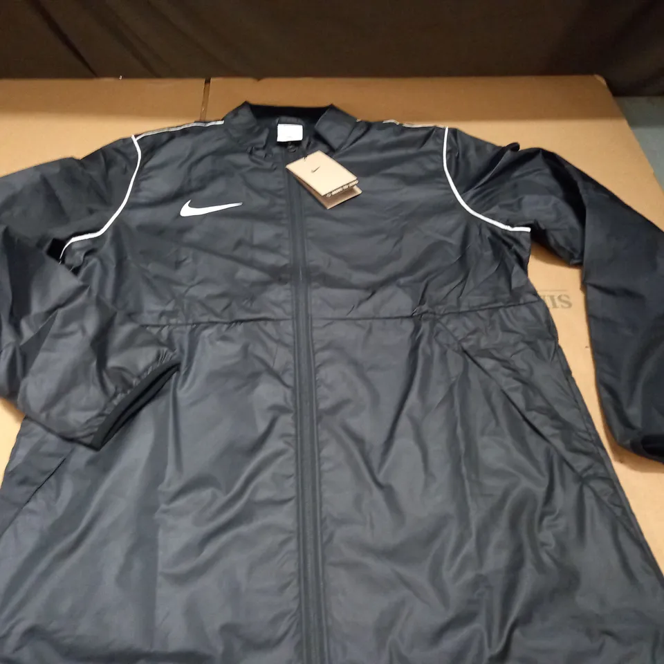 NIKE ZIP THROUGH JACKET - L