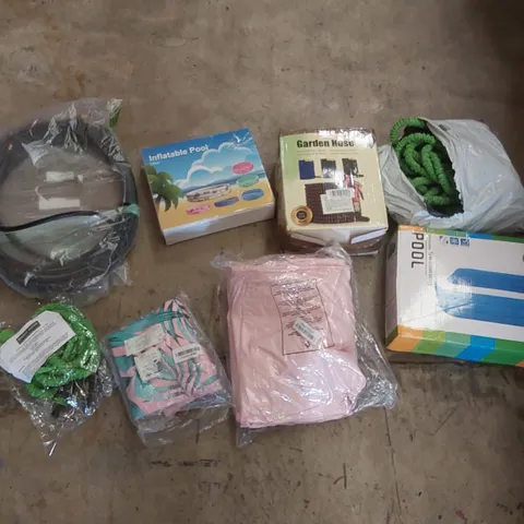 PALLET CONTAINING A LARGE QUANTITY OF ASSORTED HOSE PIPES, POOL INFLATABLES ECT