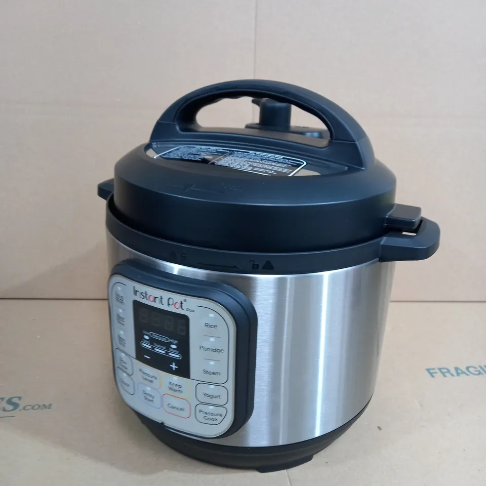 INSTANT POT DUO MINI PRESSURE COOKER