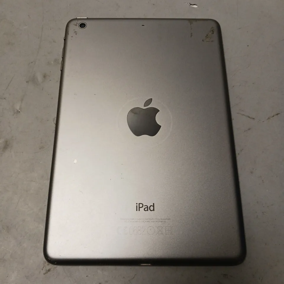 UNBOXED APPLE IPAD MODEL A1489 TABLET