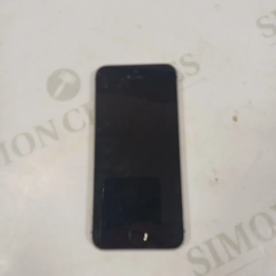 APPLE IPHONE SE SMARTPHONE 