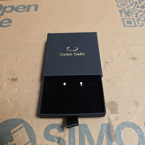 DYLAN OAKS STUD EARRINGS, IN BOX