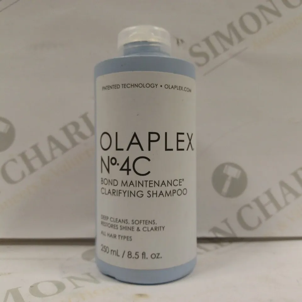 OLAPLEX NO. 4C BOND MAINTENANCE CLARIFYING SHAMPOO 250ML