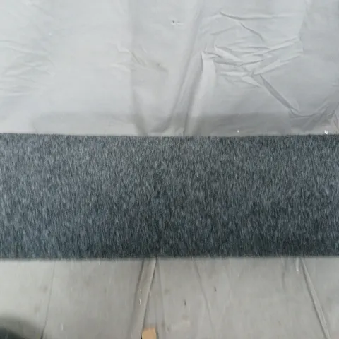 CAGE OF APPROXIMATELY 12 ITEMS TO INCLUDE: CARPET AND CARBON FILTER