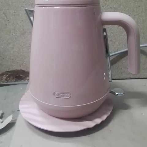 BOXED DE'LONGHI ECLETTICA BPA FREE METAL KETTLE KBY3001.PK, CUSTOMISABLE DESIGN RAPID BOIL ELECTRIC KETTLE, 1.7L
