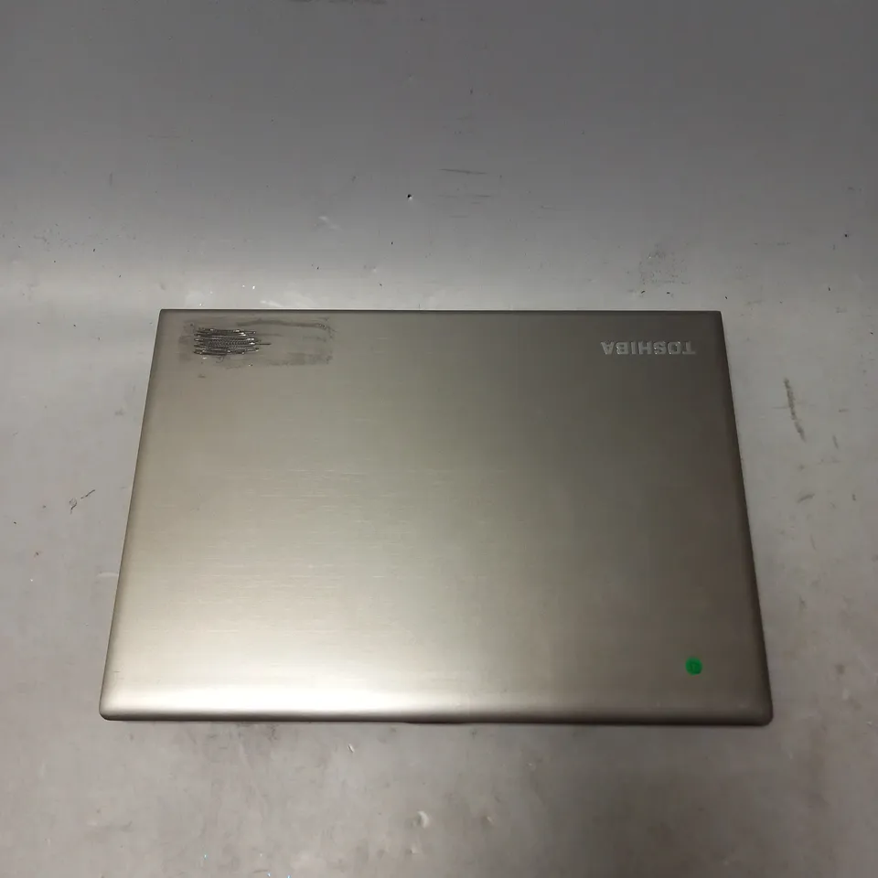 TOSHIBA PORTEGE 230-C LAPTOP IN SILVER