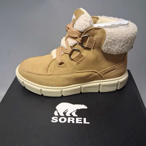 BOXED SOREL EXPLORER III NW LACE WP SIZE 5