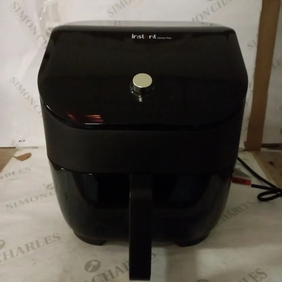 INSTANT POT VORTEX PLUS AIRFRYER