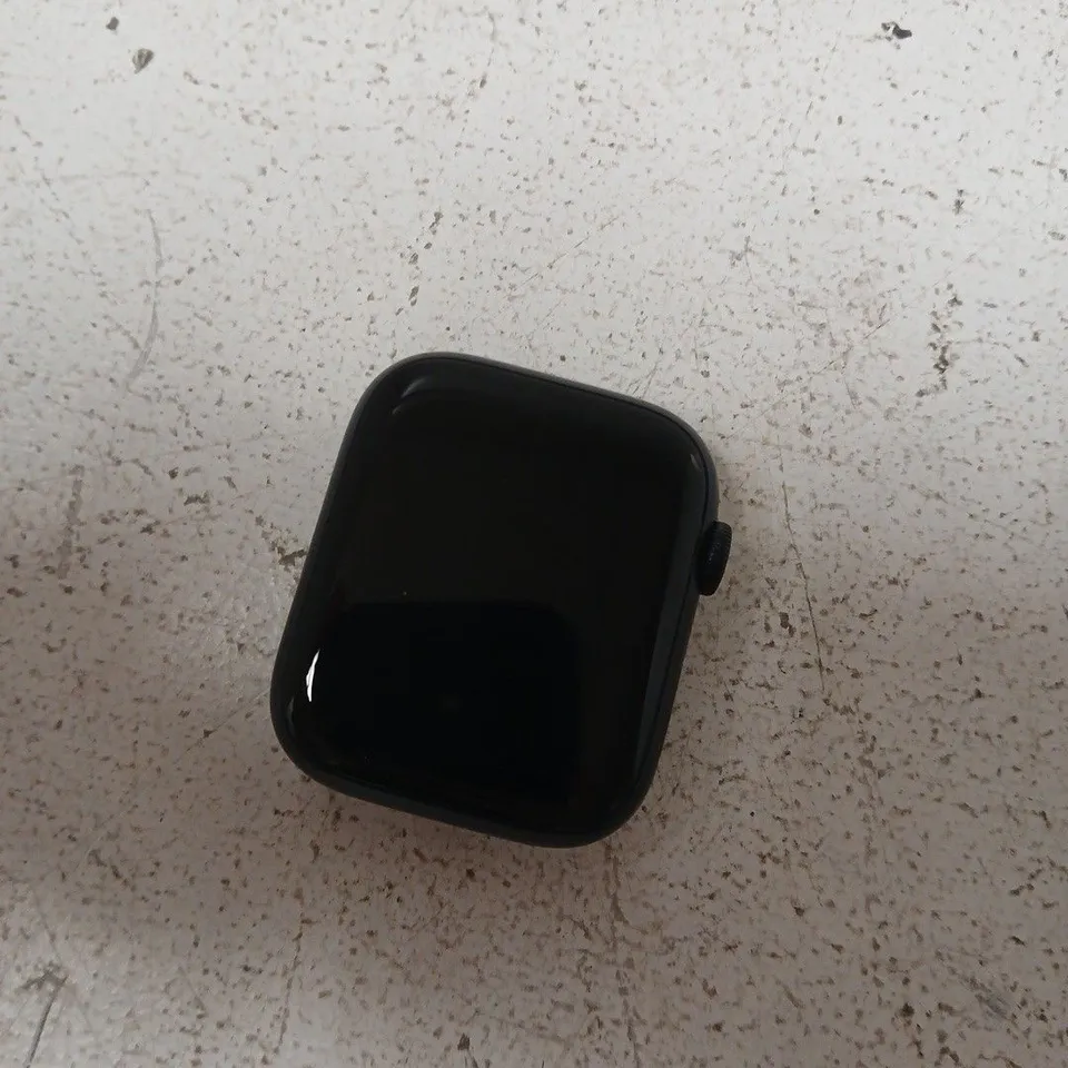 APPLE WATCH SERIES 8 45MM GPS ALUMINIUM MIDNIGHT 