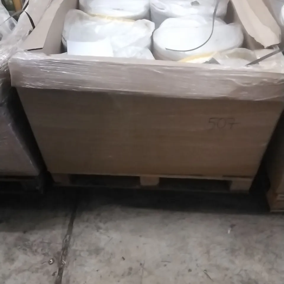 PALLET TO CONTAIN 6 PACKS OF LOFT INSULATION